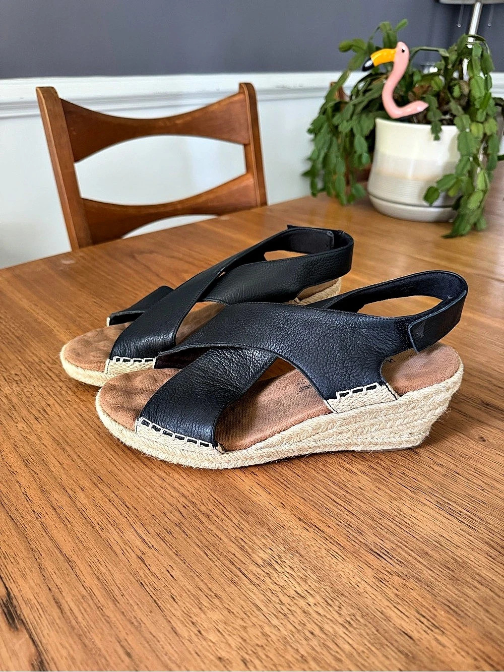 Walking Cradles Black Wedge Sandals US 8.5